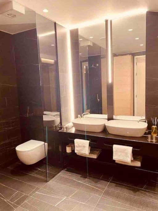 Large 3 Bed 3 Bathrooms Penthouse With Terrace And City Views In Londres Exterior foto
